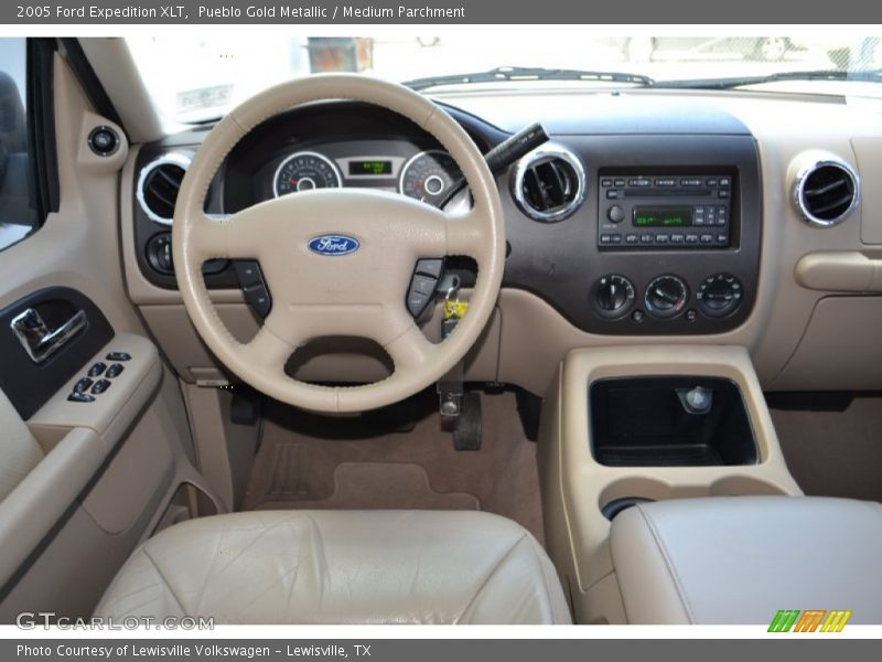 Pueblo Gold Metallic / Medium Parchment 2005 Ford Expedition XLT