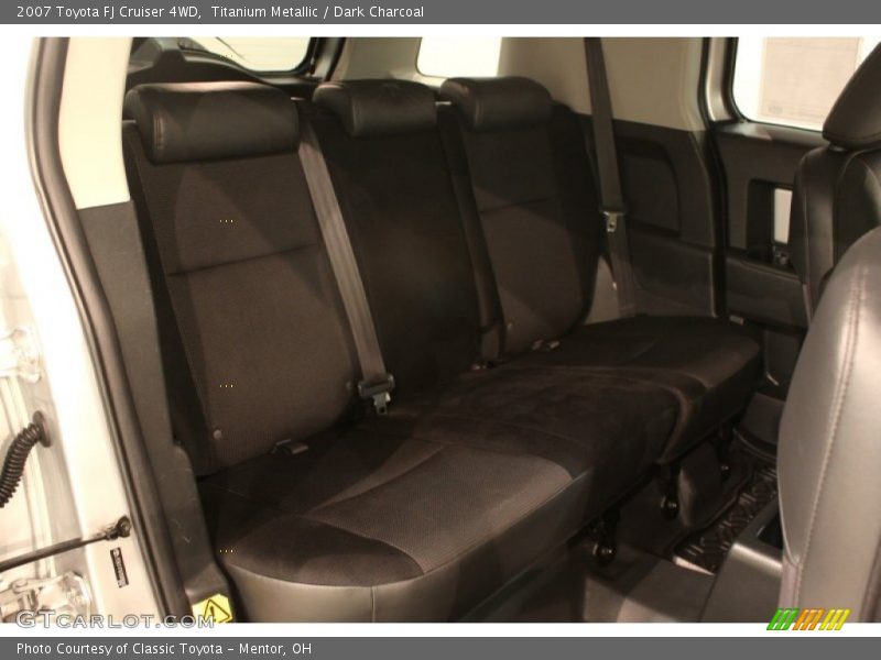 Titanium Metallic / Dark Charcoal 2007 Toyota FJ Cruiser 4WD