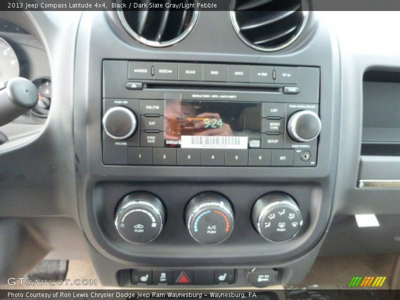 Black / Dark Slate Gray/Light Pebble 2013 Jeep Compass Latitude 4x4