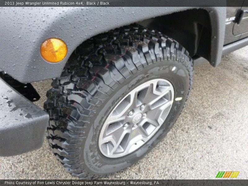 Black / Black 2013 Jeep Wrangler Unlimited Rubicon 4x4