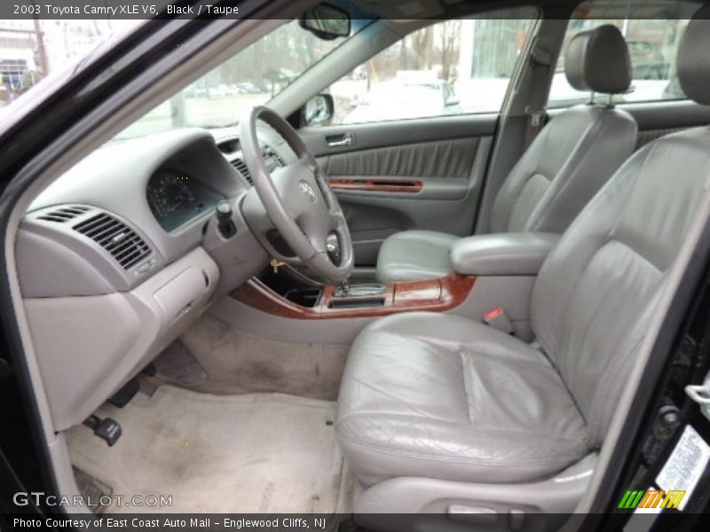 Black / Taupe 2003 Toyota Camry XLE V6