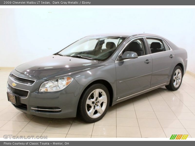Front 3/4 View of 2009 Malibu LT Sedan