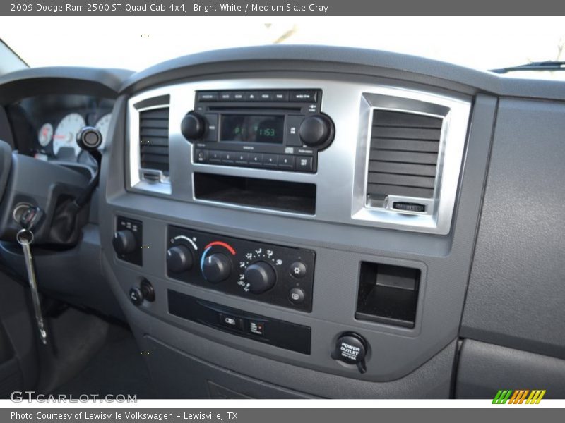 Bright White / Medium Slate Gray 2009 Dodge Ram 2500 ST Quad Cab 4x4