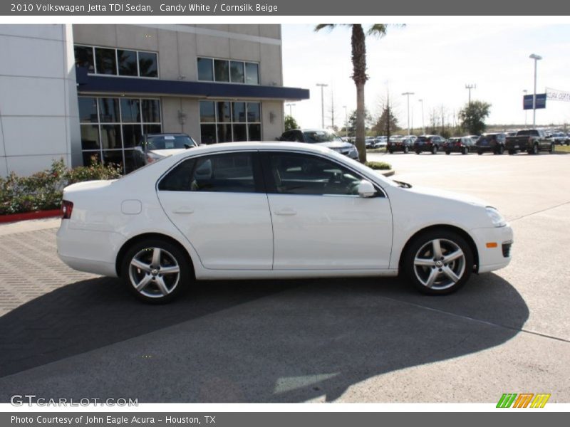 Candy White / Cornsilk Beige 2010 Volkswagen Jetta TDI Sedan