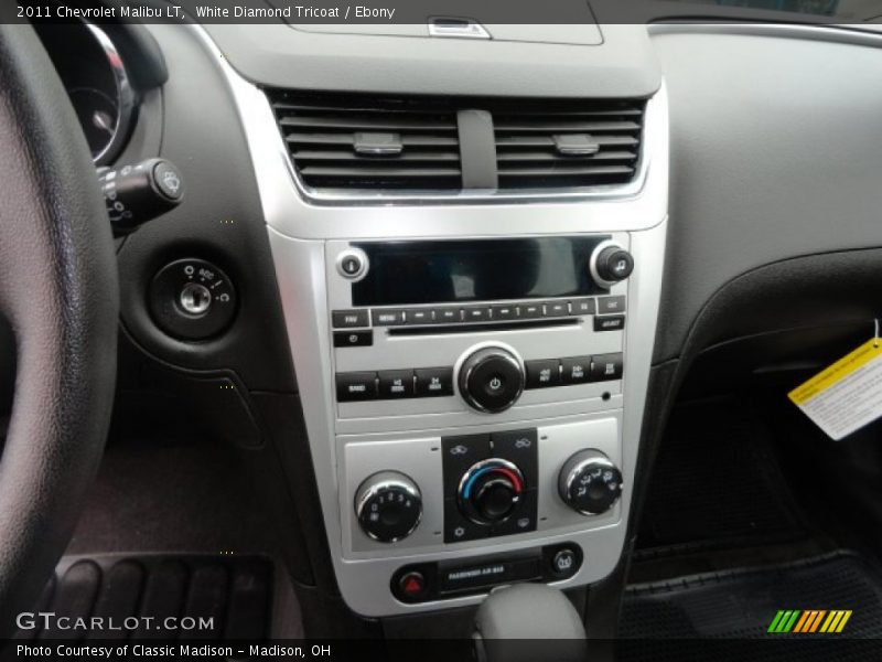 White Diamond Tricoat / Ebony 2011 Chevrolet Malibu LT