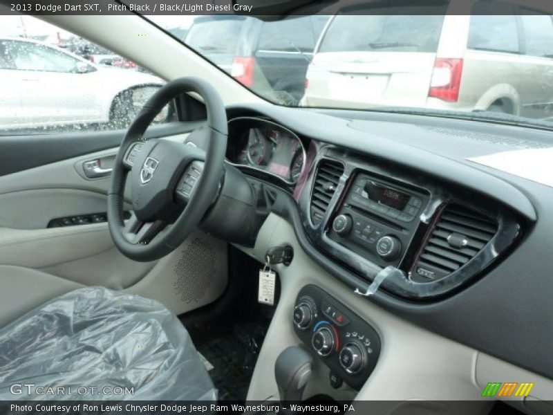 Pitch Black / Black/Light Diesel Gray 2013 Dodge Dart SXT