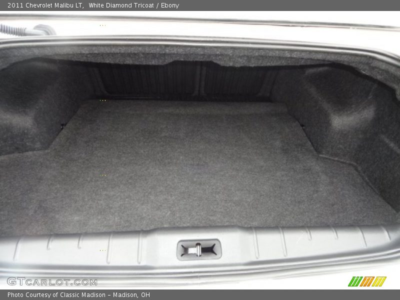 White Diamond Tricoat / Ebony 2011 Chevrolet Malibu LT