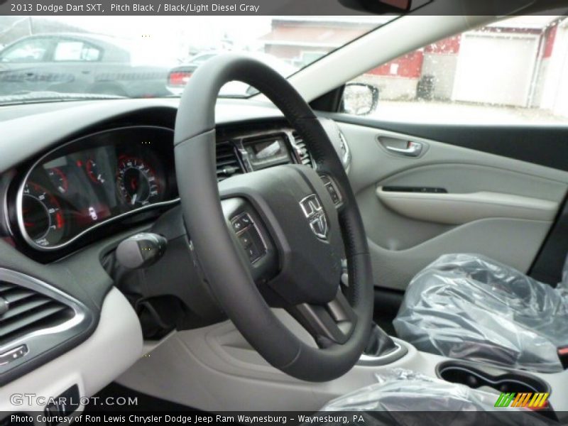 Pitch Black / Black/Light Diesel Gray 2013 Dodge Dart SXT