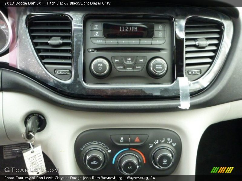 Pitch Black / Black/Light Diesel Gray 2013 Dodge Dart SXT