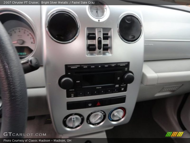 Controls of 2007 PT Cruiser 