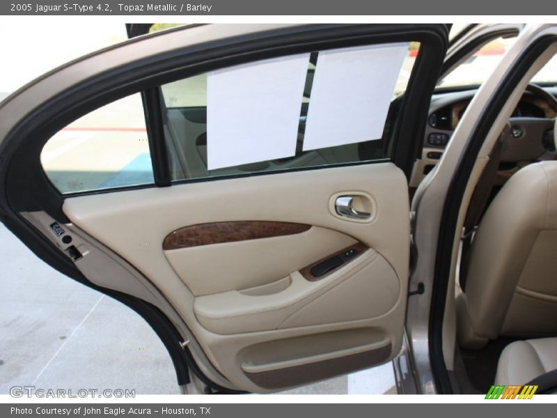 Door Panel of 2005 S-Type 4.2