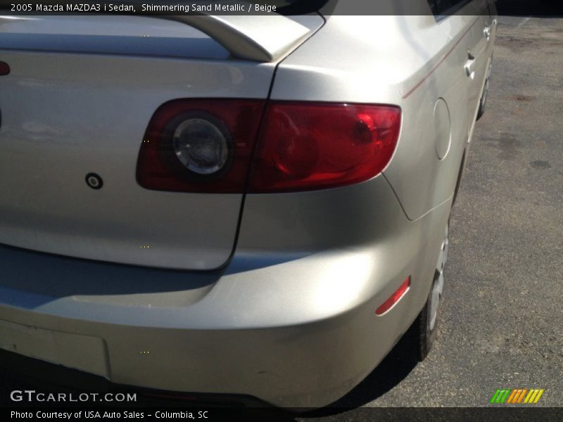 Shimmering Sand Metallic / Beige 2005 Mazda MAZDA3 i Sedan