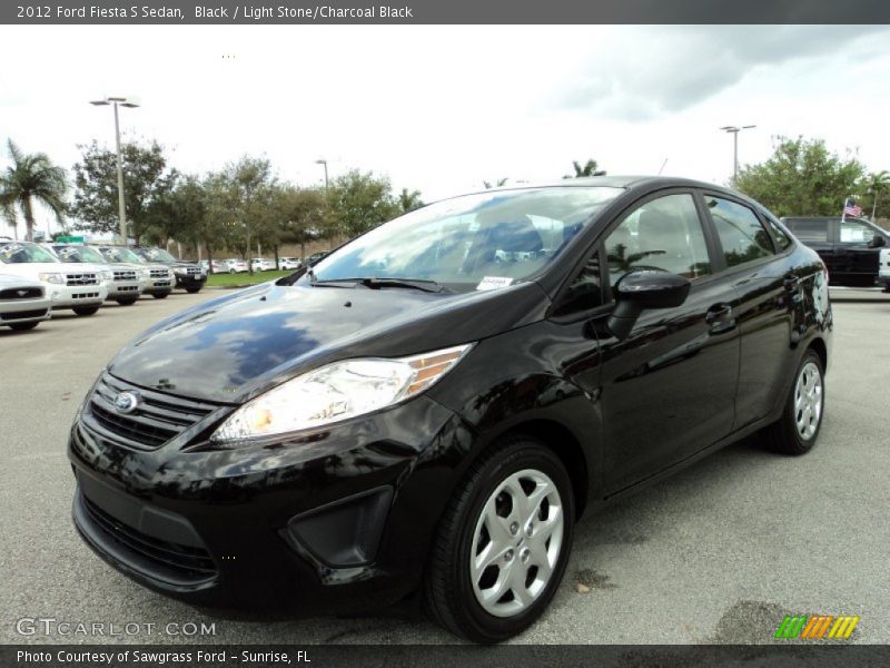 Front 3/4 View of 2012 Fiesta S Sedan