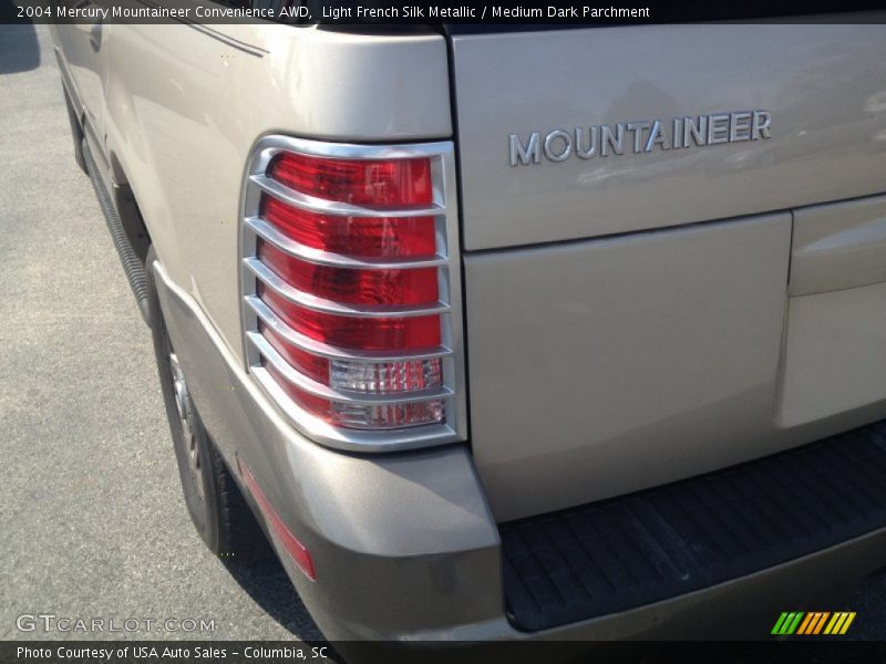 Light French Silk Metallic / Medium Dark Parchment 2004 Mercury Mountaineer Convenience AWD
