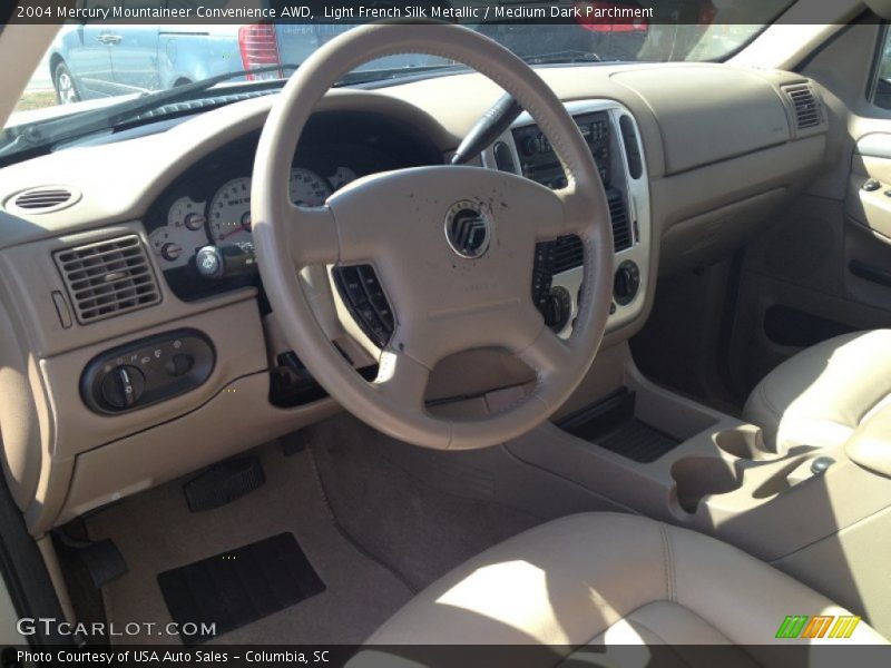 Light French Silk Metallic / Medium Dark Parchment 2004 Mercury Mountaineer Convenience AWD
