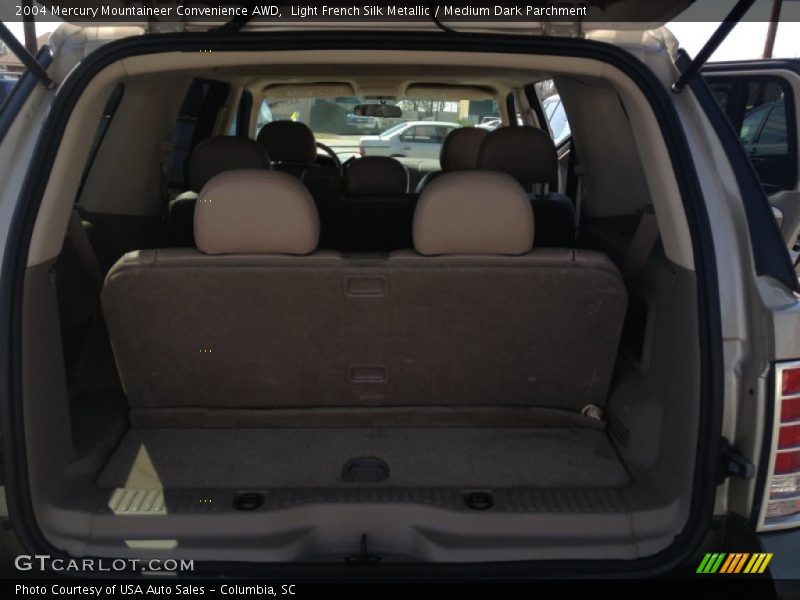 Light French Silk Metallic / Medium Dark Parchment 2004 Mercury Mountaineer Convenience AWD