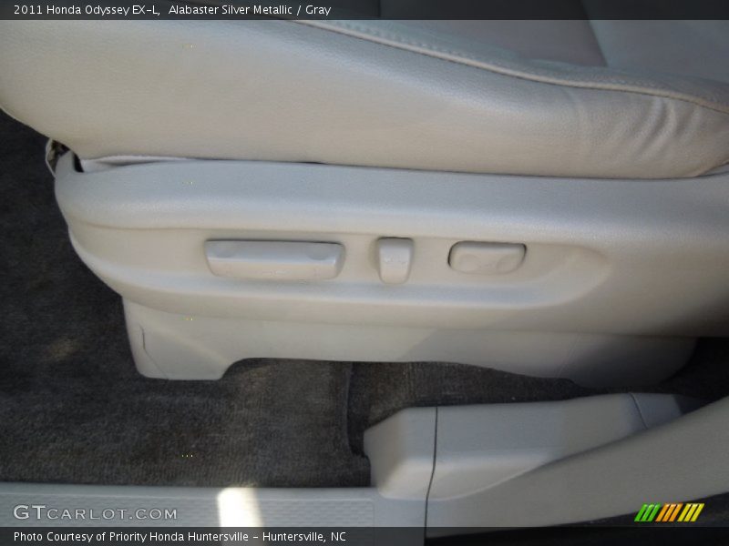 Alabaster Silver Metallic / Gray 2011 Honda Odyssey EX-L