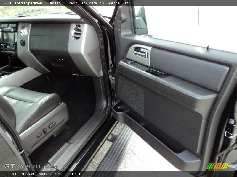 Tuxedo Black Metallic / Charcoal Black 2011 Ford Expedition EL Limited