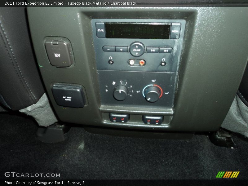 Controls of 2011 Expedition EL Limited