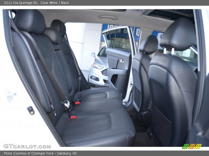 Clear White / Black 2011 Kia Sportage EX