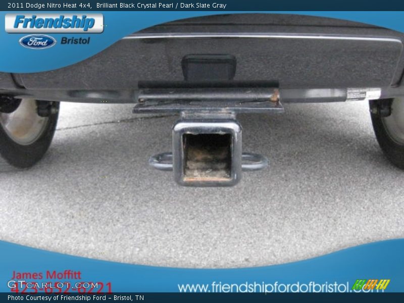 Brilliant Black Crystal Pearl / Dark Slate Gray 2011 Dodge Nitro Heat 4x4