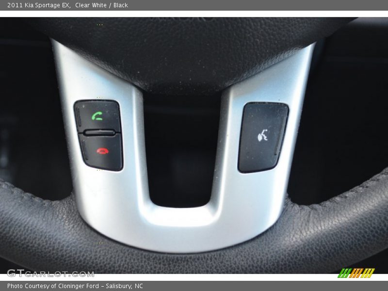 Clear White / Black 2011 Kia Sportage EX