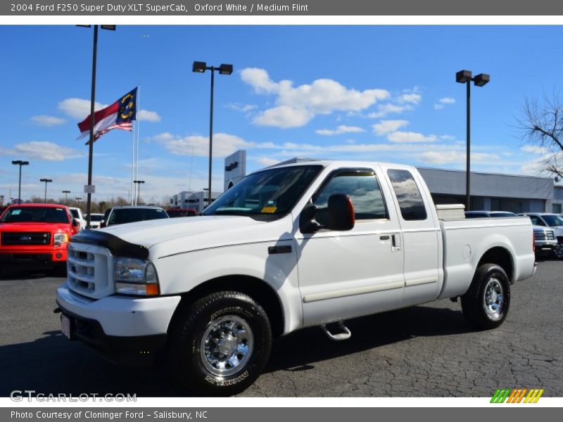 Oxford White / Medium Flint 2004 Ford F250 Super Duty XLT SuperCab