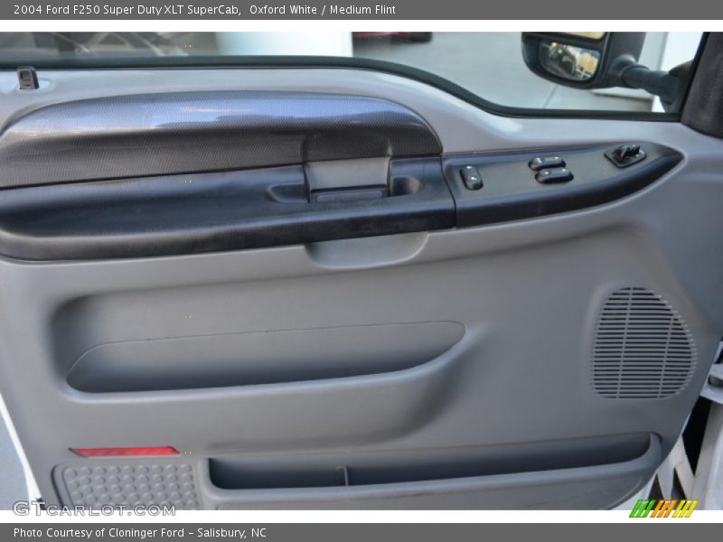 Oxford White / Medium Flint 2004 Ford F250 Super Duty XLT SuperCab