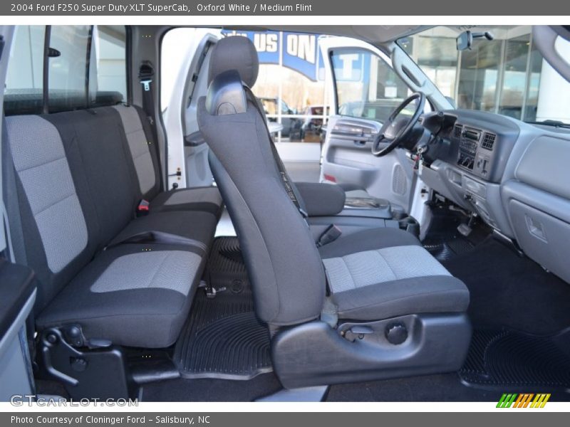 Front Seat of 2004 F250 Super Duty XLT SuperCab