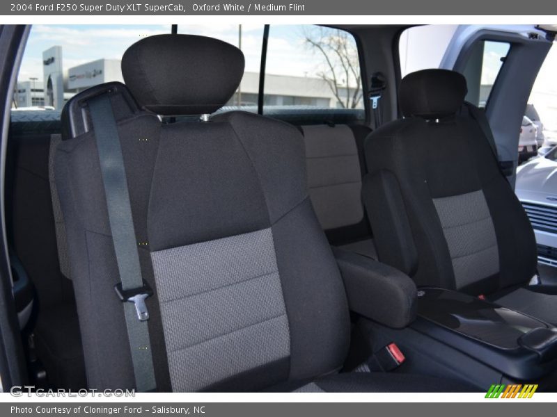 Oxford White / Medium Flint 2004 Ford F250 Super Duty XLT SuperCab