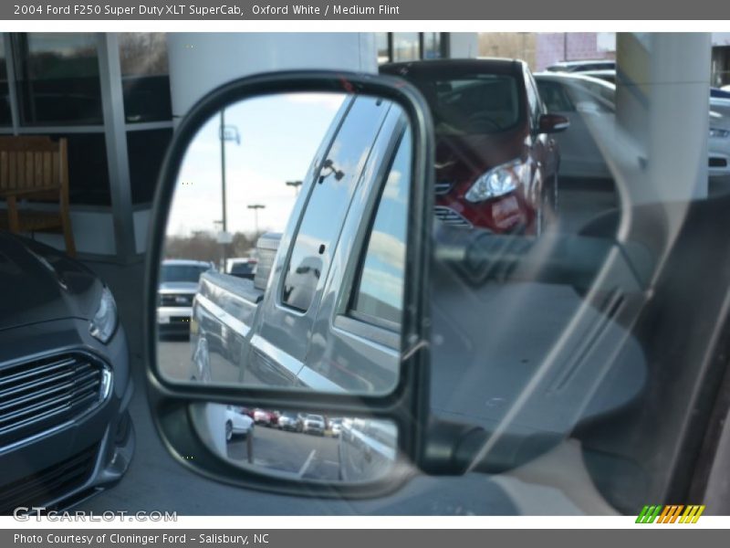 Oxford White / Medium Flint 2004 Ford F250 Super Duty XLT SuperCab