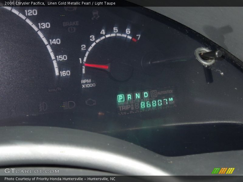 Linen Gold Metallic Pearl / Light Taupe 2006 Chrysler Pacifica