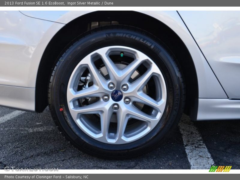  2013 Fusion SE 1.6 EcoBoost Wheel