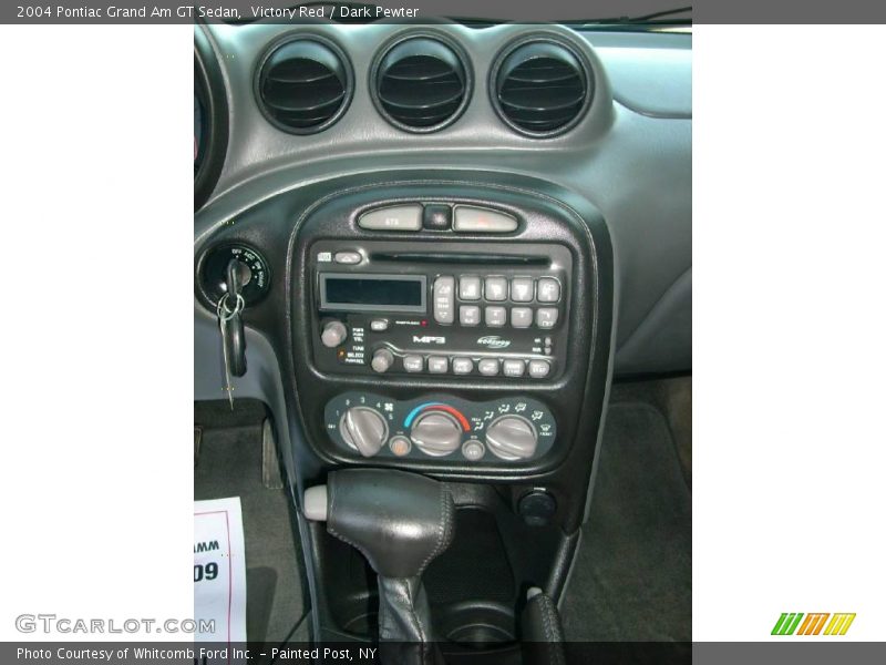 Victory Red / Dark Pewter 2004 Pontiac Grand Am GT Sedan
