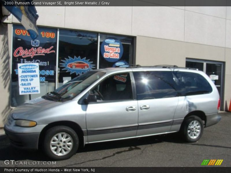 Bright Silver Metallic / Grey 2000 Plymouth Grand Voyager SE