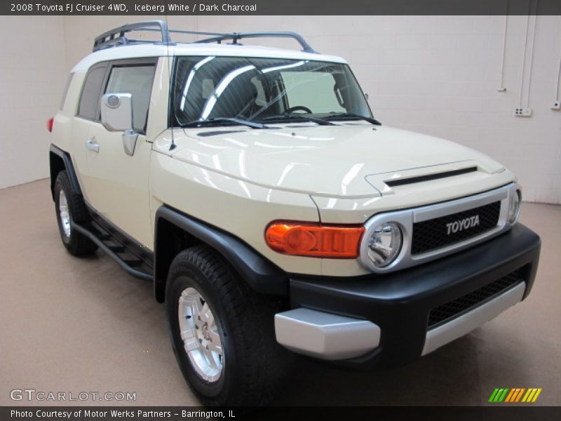 Iceberg White / Dark Charcoal 2008 Toyota FJ Cruiser 4WD