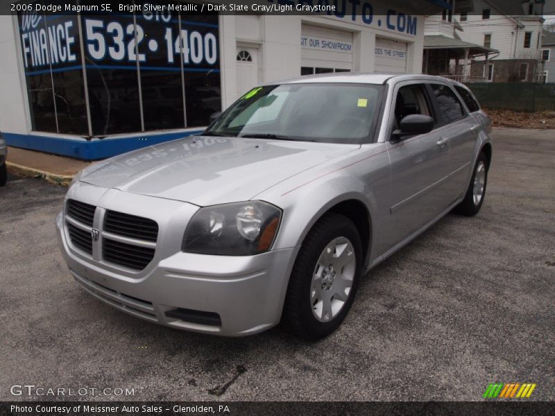 Bright Silver Metallic / Dark Slate Gray/Light Graystone 2006 Dodge Magnum SE