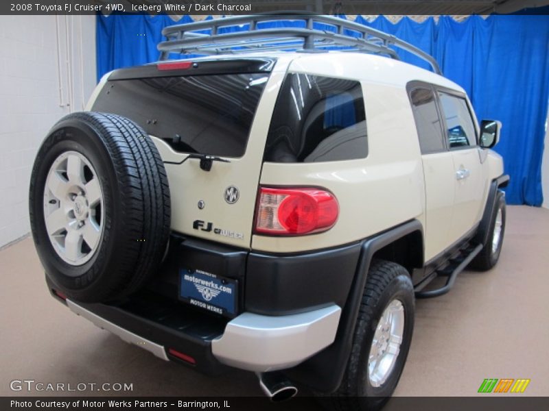 Iceberg White / Dark Charcoal 2008 Toyota FJ Cruiser 4WD
