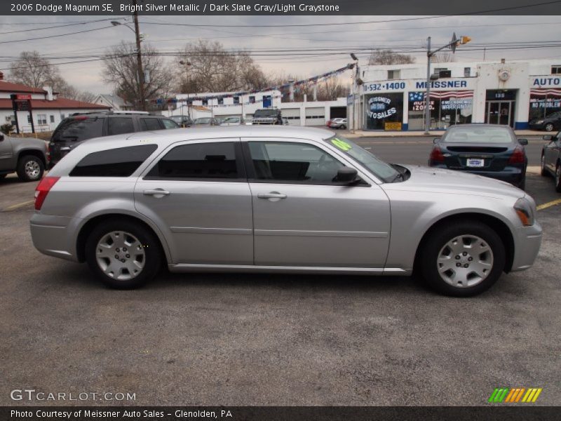 Bright Silver Metallic / Dark Slate Gray/Light Graystone 2006 Dodge Magnum SE