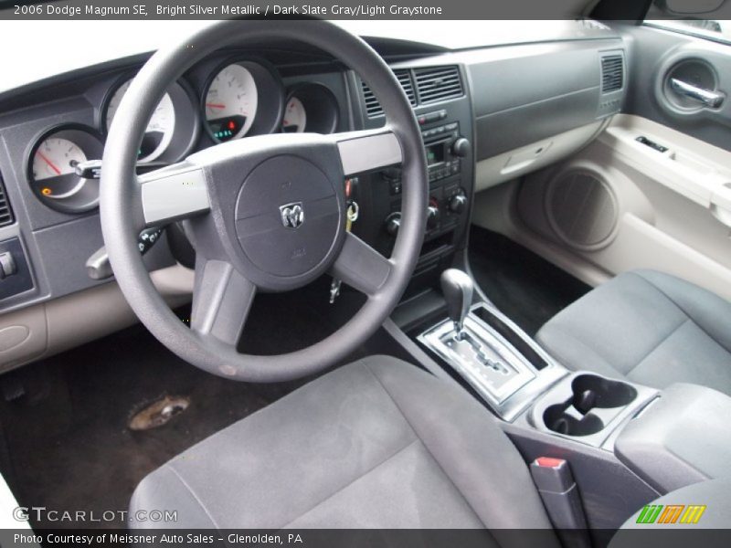 Bright Silver Metallic / Dark Slate Gray/Light Graystone 2006 Dodge Magnum SE