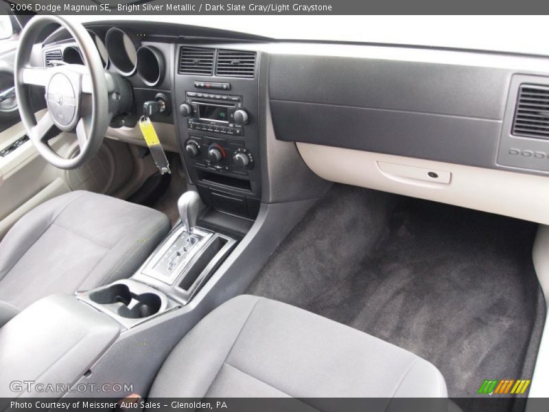 Bright Silver Metallic / Dark Slate Gray/Light Graystone 2006 Dodge Magnum SE