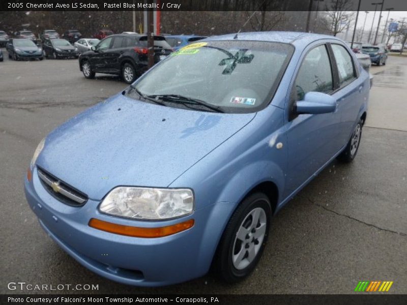Front 3/4 View of 2005 Aveo LS Sedan