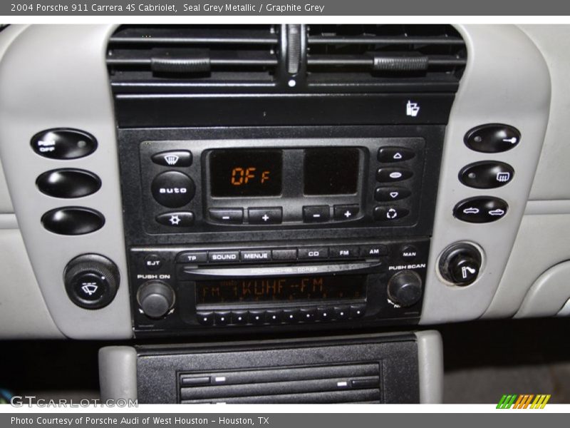 Controls of 2004 911 Carrera 4S Cabriolet