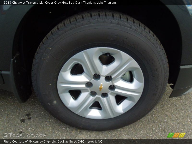 Cyber Gray Metallic / Dark Titanium/Light Titanium 2013 Chevrolet Traverse LS