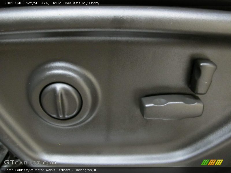 Liquid Silver Metallic / Ebony 2005 GMC Envoy SLT 4x4