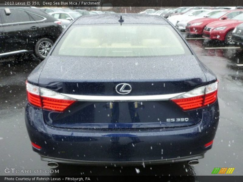 Deep Sea Blue Mica / Parchment 2013 Lexus ES 350