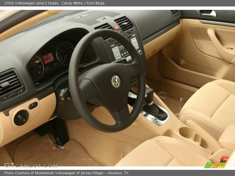 Candy White / Pure Beige 2009 Volkswagen Jetta S Sedan