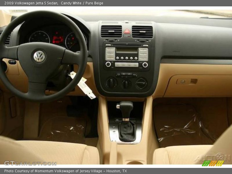 Candy White / Pure Beige 2009 Volkswagen Jetta S Sedan