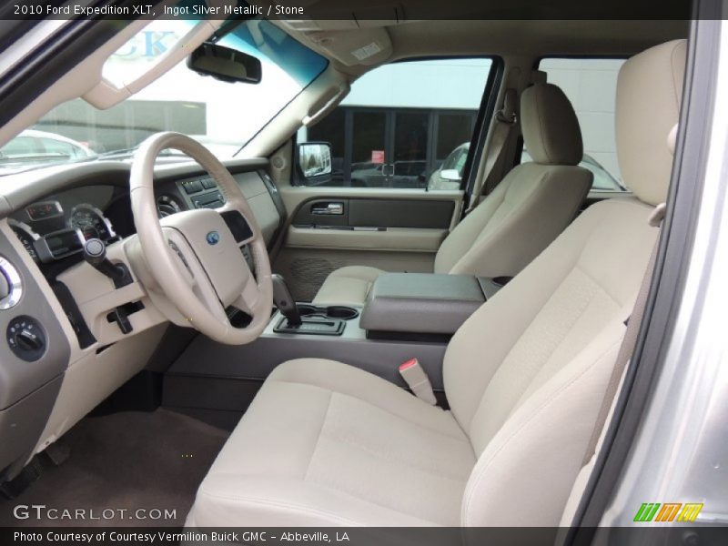 Front Seat of 2010 Expedition XLT