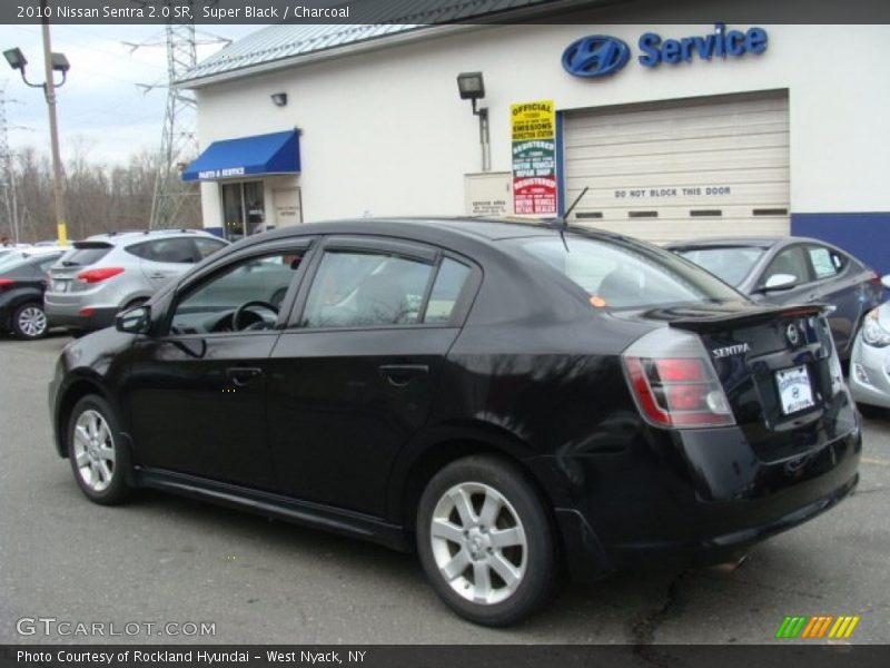 Super Black / Charcoal 2010 Nissan Sentra 2.0 SR